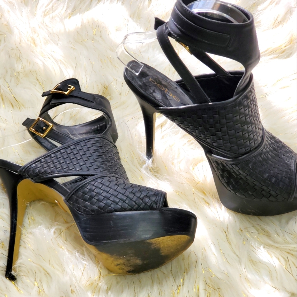 Black platform sandals
